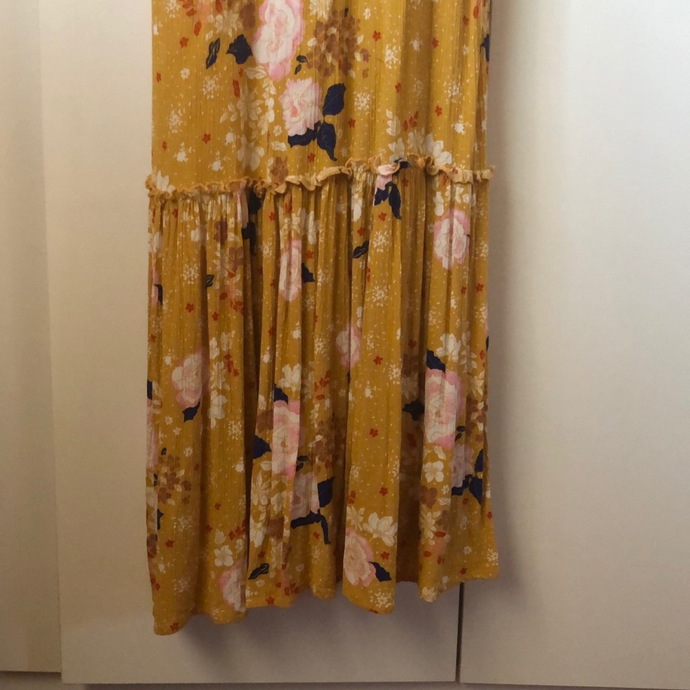 Dress - Picture 6 of 6